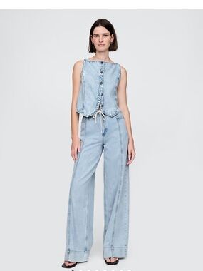 GAP Light Blue Baggy Mid Rise Jeans in Ultra Soft Denim